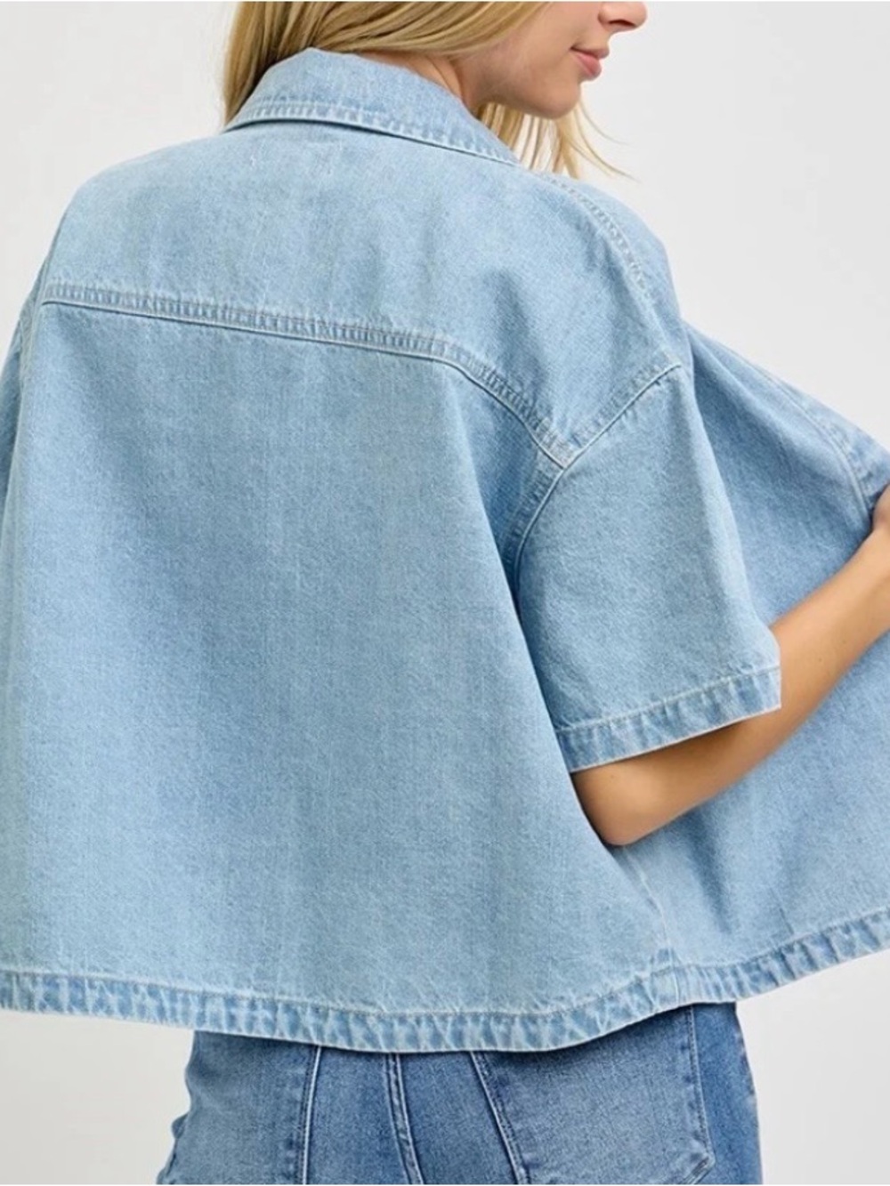 Universal Thread Light Blue Denim Button-Up Short Sleeve - Picture 2 of 4